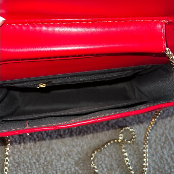 Quilted Crossbody Purse - Picture 3 of 3